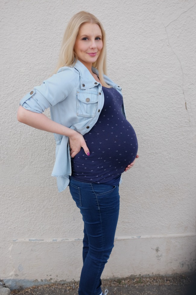 9 Months Pregnant 1
